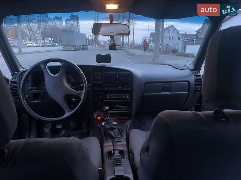 Седан Opel Omega 1987 в Черкассах