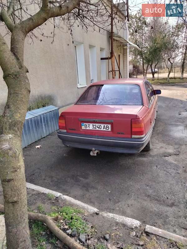 Седан Opel Omega 1988 в Херсоне фото Седан Opel Omega 1988 в Херсоне