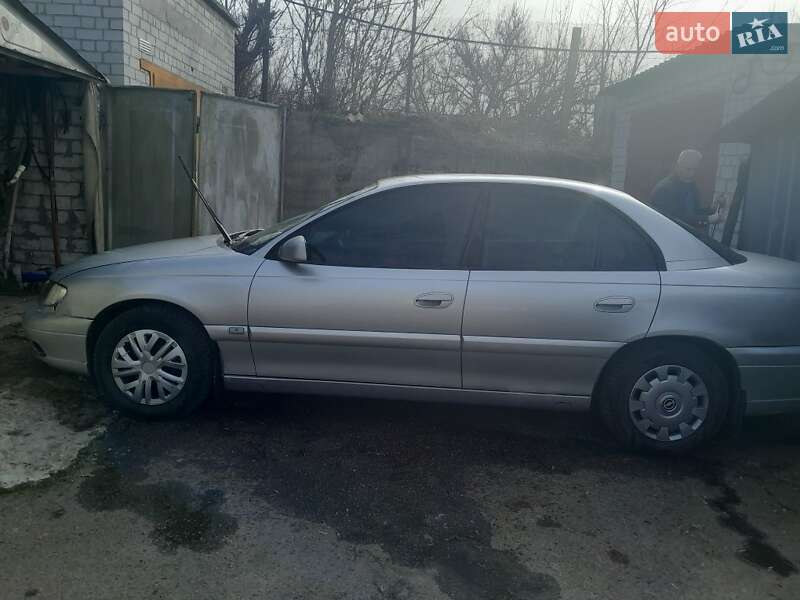 Седан Opel Omega 2000 в Черкассах