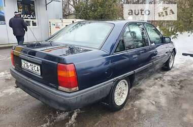 Седан Opel Omega 1990 в Зенькове