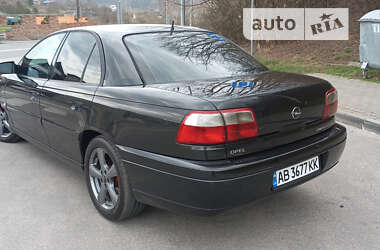 Седан Opel Omega 2002 в Могилев-Подольске