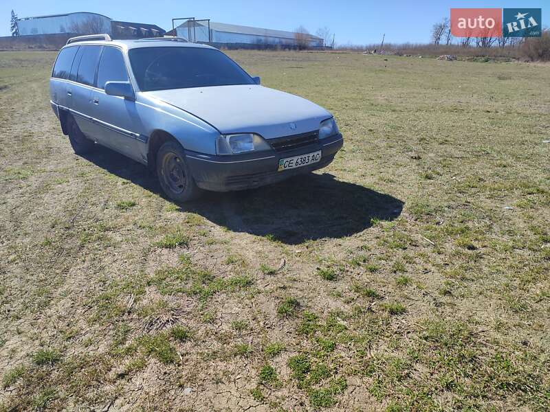 Универсал Opel Omega 1988 в Хотине