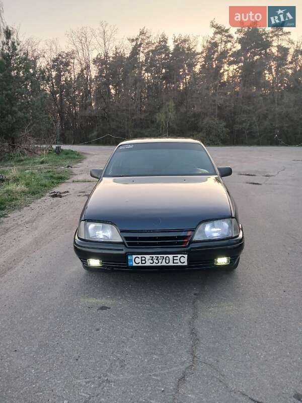 Седан Opel Omega 1988 в Чернигове