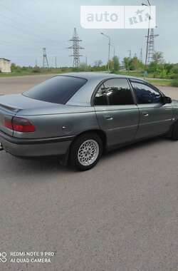 Седан Opel Omega 1994 в Южноукраинске