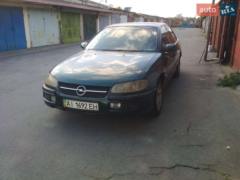 Седан Opel Omega 1996 в Києві