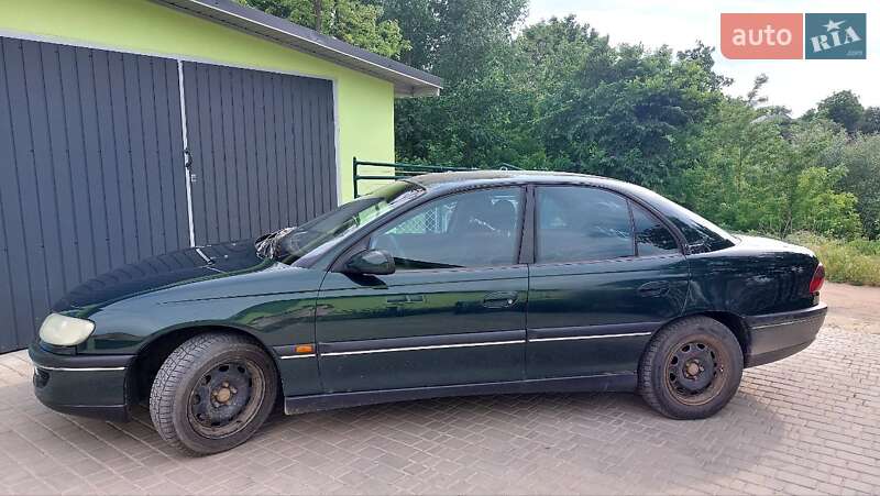 Седан Opel Omega 1998 в Бершаді