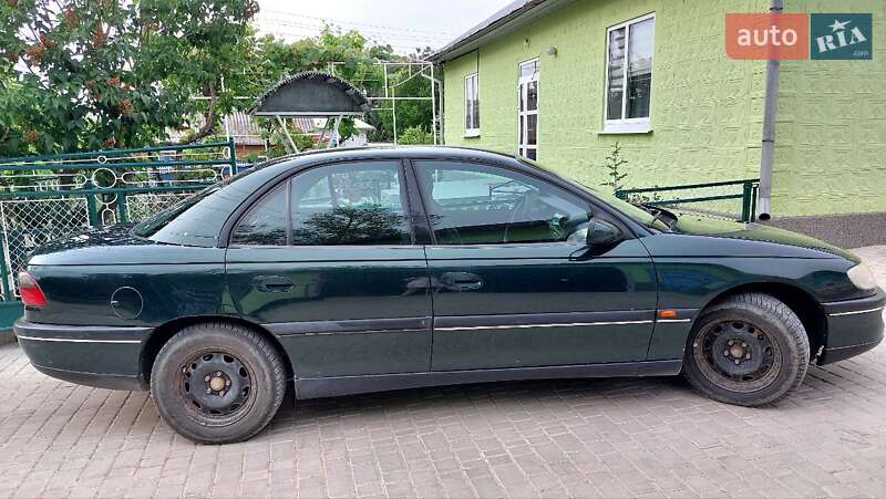 Седан Opel Omega 1998 в Бершаді