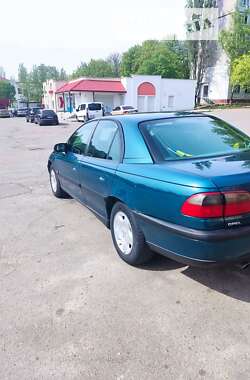 Седан Opel Omega 1998 в Южноукраїнську