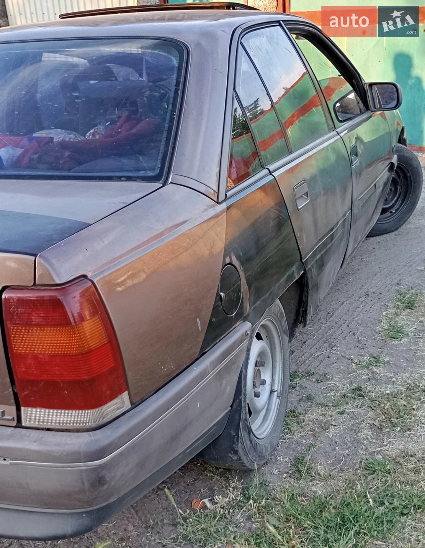 Опель Омега 1987р