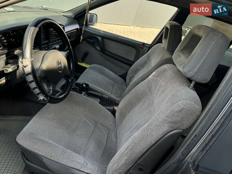 Универсал Opel Omega 1987 в Дрогобыче