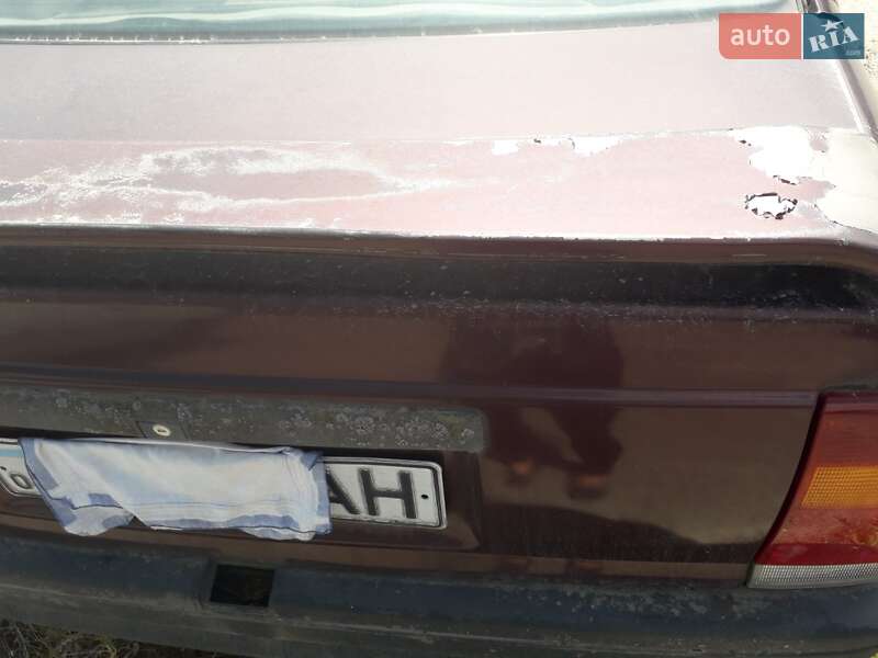Седан Opel Omega 1987 в Запоріжжі