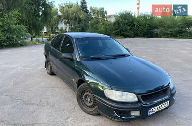 Седан Opel Omega 1996 в Жовтих Водах