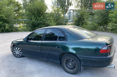 Седан Opel Omega 1996 в Жовтих Водах