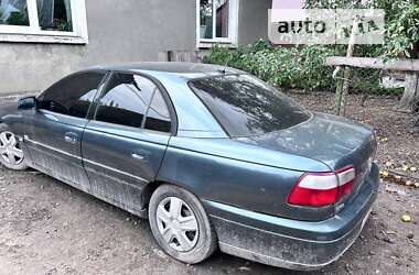 Седан Opel Omega 2002 в Жовкві