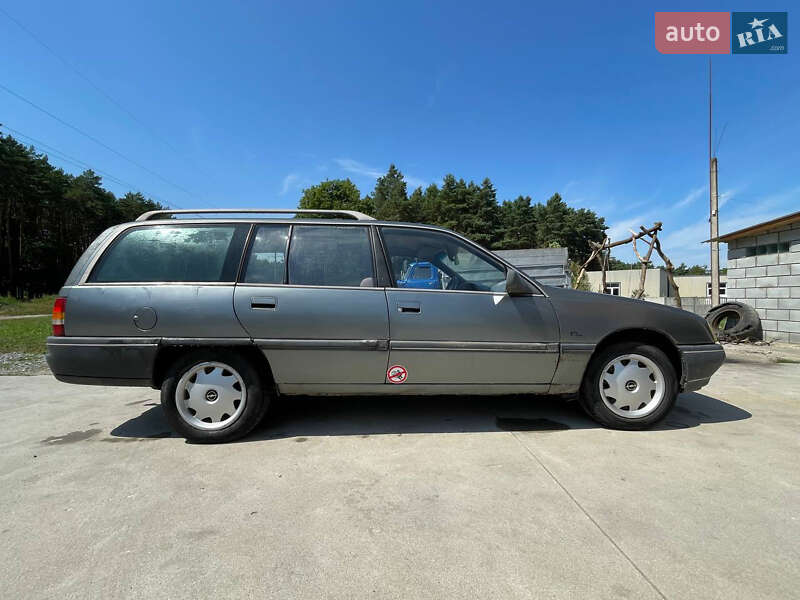 Універсал Opel Omega 1990 в Львові