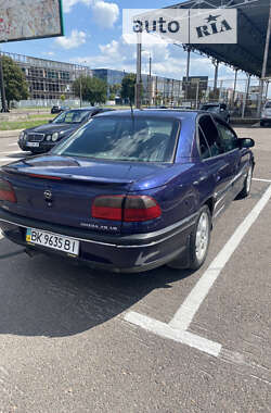 Седан Opel Omega 1997 в Ровно