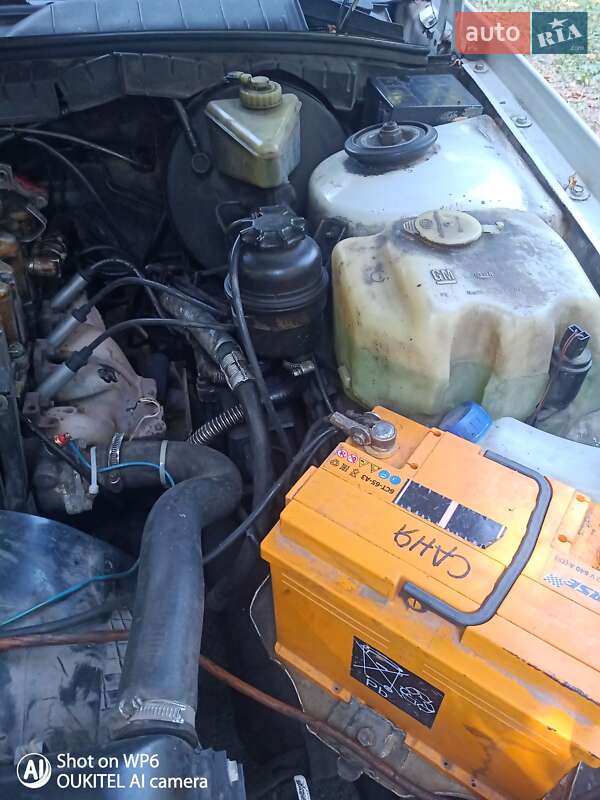 Седан Opel Omega 1993 в Днепре