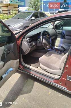 Седан Opel Omega 1998 в 