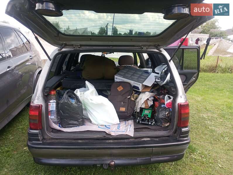 Универсал Opel Omega 1991 в Луцке