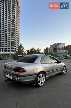 Седан Opel Omega 1995 в 
