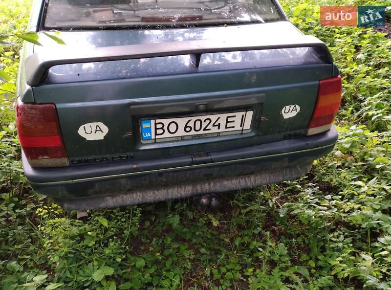 Седан Opel Omega 1988 в Заліщиках
