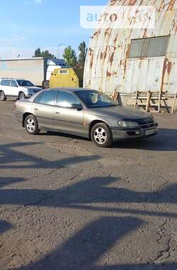 Седан Opel Omega 1996 в Києві