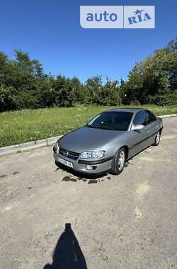 Седан Opel Omega 1995 в Деражне