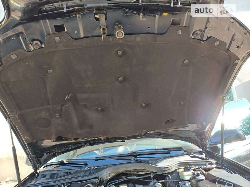 Седан Opel Omega 2002 в Ямполе
