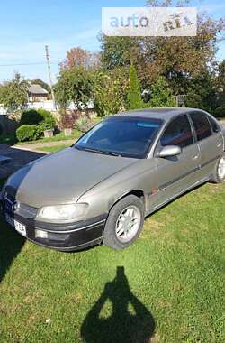 Седан Opel Omega 1998 в Черновцах