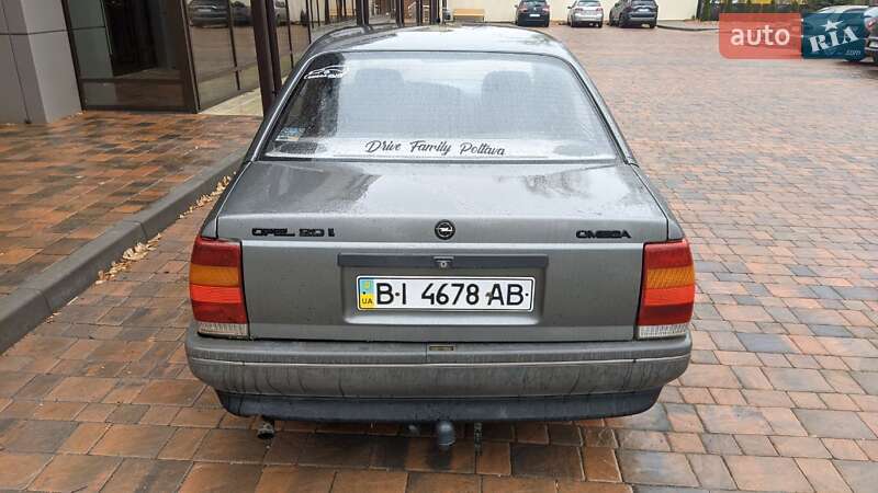 Седан Opel Omega 1987 в Полтаве