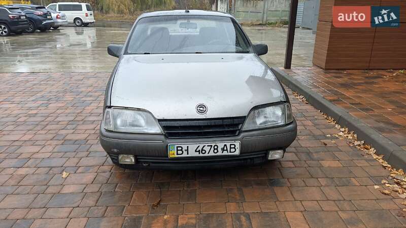 Седан Opel Omega 1987 в Полтаве
