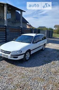 Універсал Opel Omega 1996 в Кам'янець-Подільському