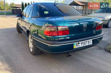 Седан Opel Omega 1996 в Нововолинську