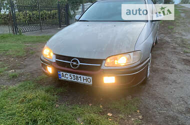 Седан Opel Omega 1995 в Млинове