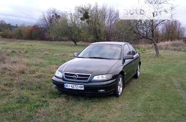 Седан Opel Omega 2000 в Иванкове