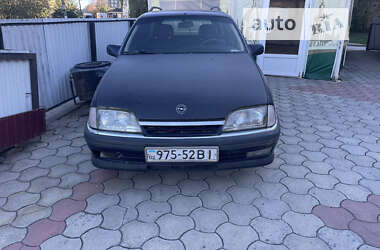 Универсал Opel Omega 1991 в Кельменцах