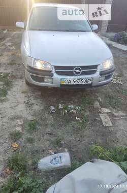 Седан Opel Omega 1996 в Каневе