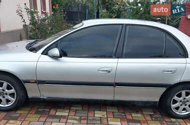 Седан Opel Omega 1994 в Киеве