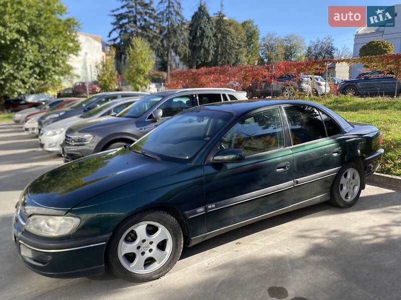 Седан Opel Omega 1999 в Львове