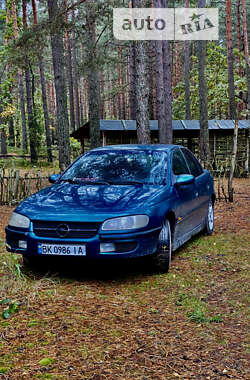 Седан Opel Omega 1995 в Дубно