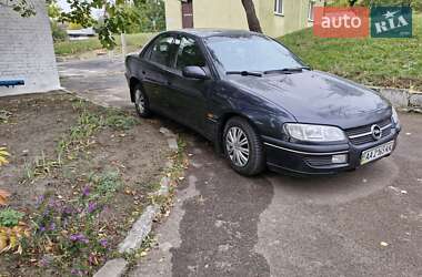 Седан Opel Omega 1995 в Киеве