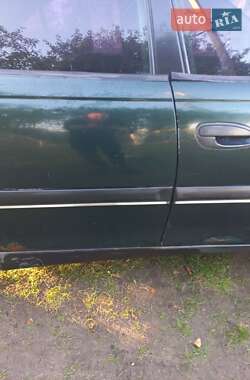 Седан Opel Omega 1995 в 