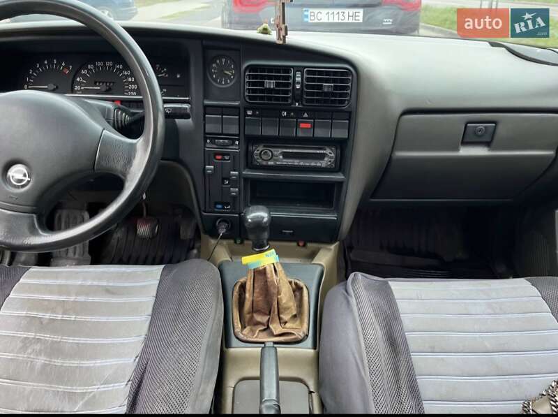 Універсал Opel Omega 1991 в Львові