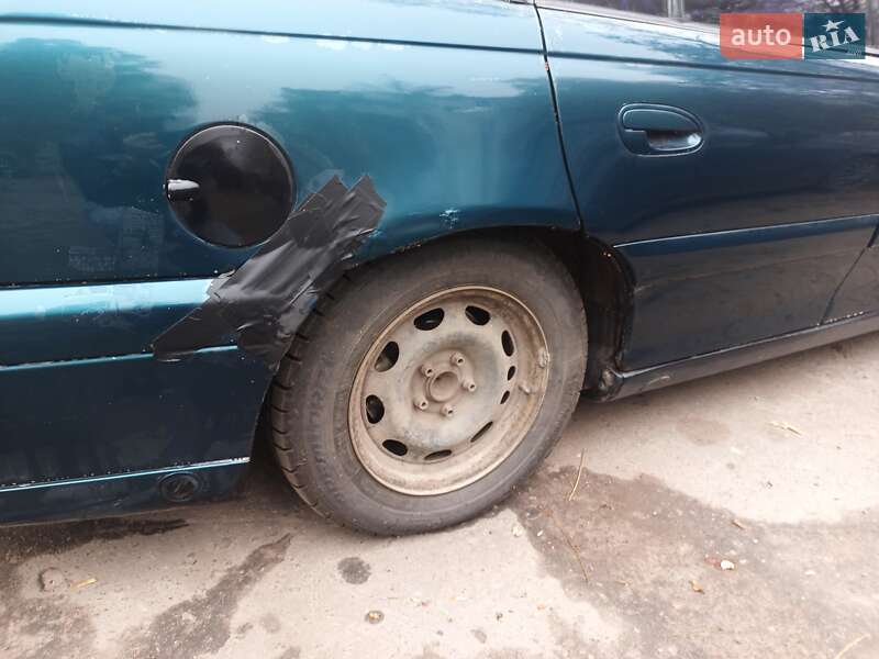 Седан Opel Omega 1997 в Сумах
