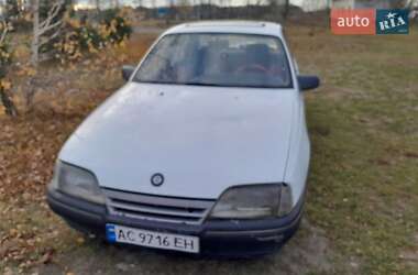 Седан Opel Omega 1988 в Камне-Каширском