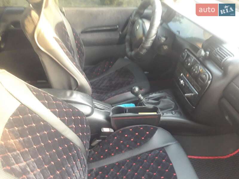 Седан Opel Omega 1998 в Одессе