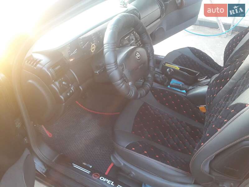 Седан Opel Omega 1998 в Одессе