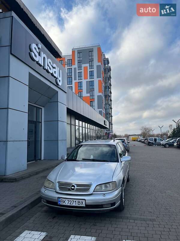 Универсал Opel Omega 2001 в Вараше