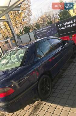 Седан Opel Omega 1996 в Львове