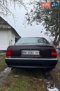 Седан Opel Omega 1991 в Вараші